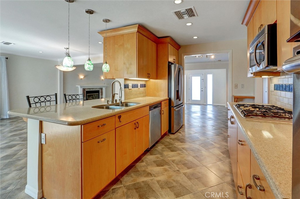 MLS #SR25270110 image #12