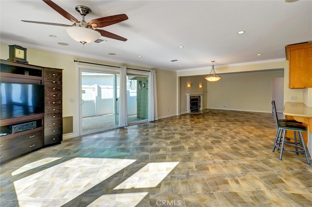 MLS #SR25270110 image #9