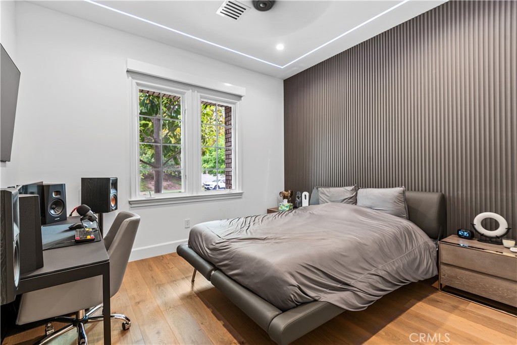 MLS #SR25270112 image #19