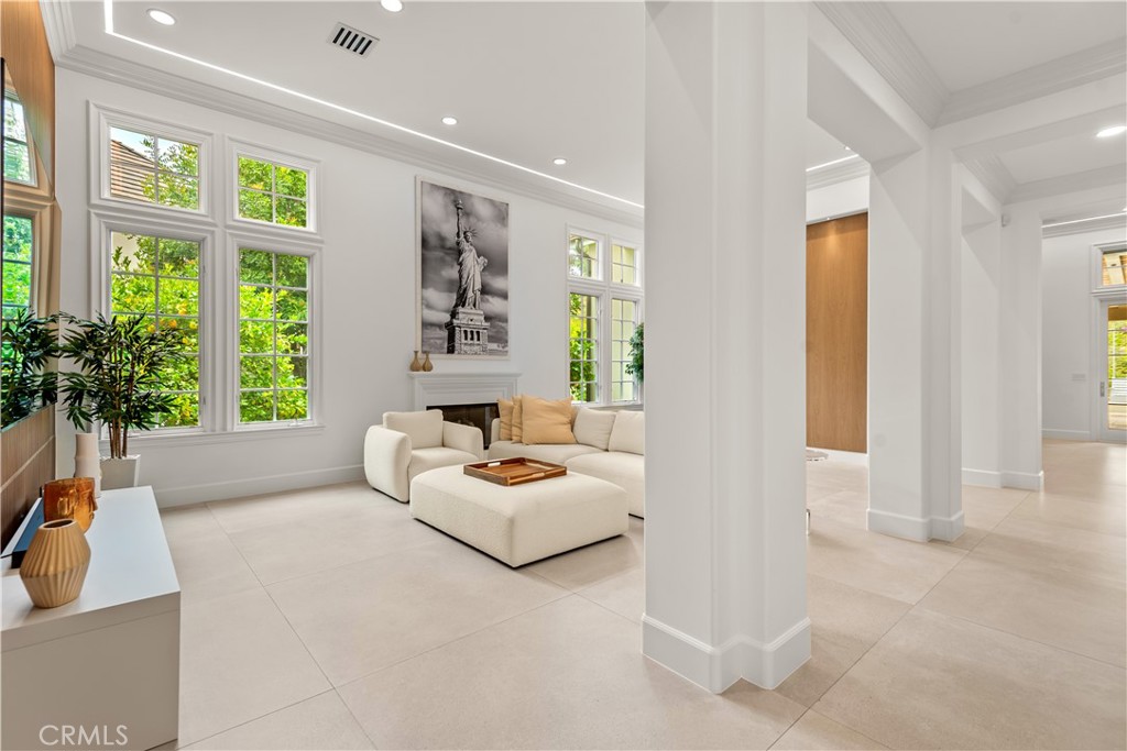 MLS #SR25270112 image #3