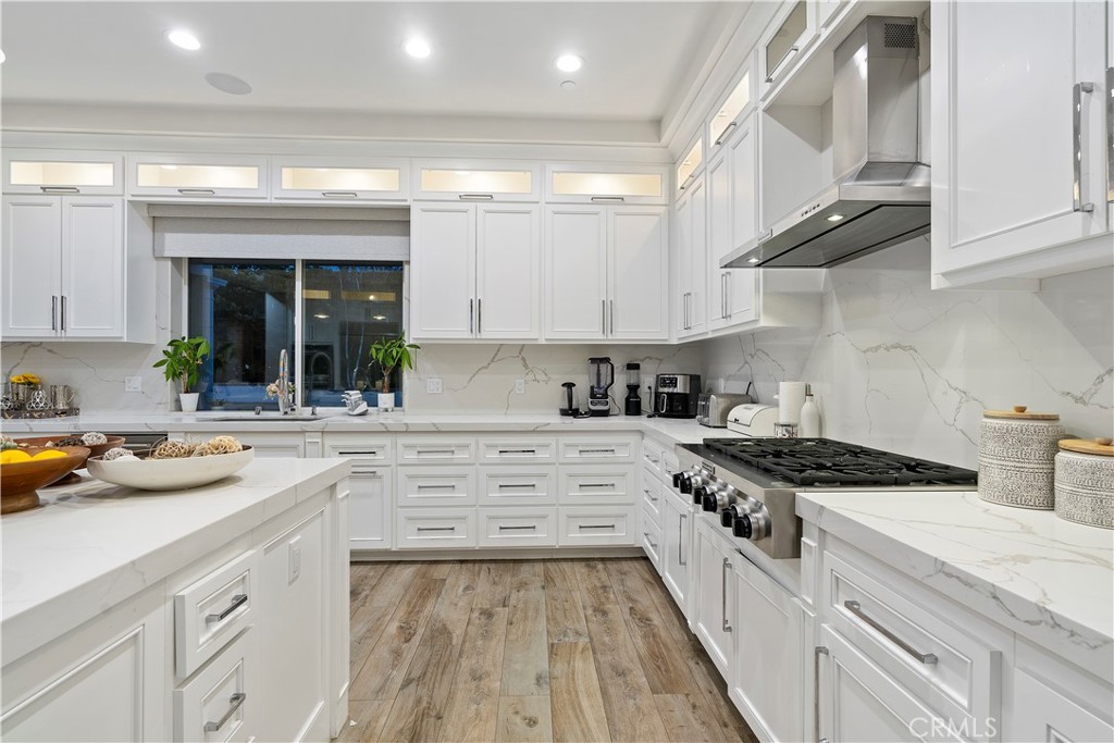 MLS #SR25270119 image #8