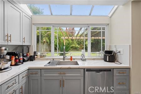 MLS #SR25270137 image #12