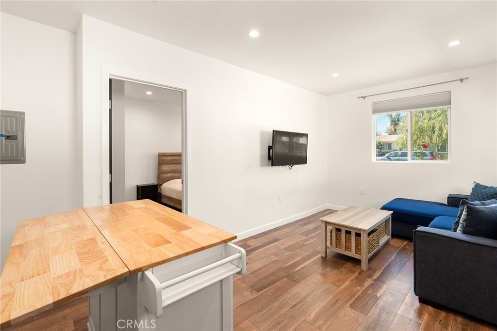 MLS #SR25270138 image #4