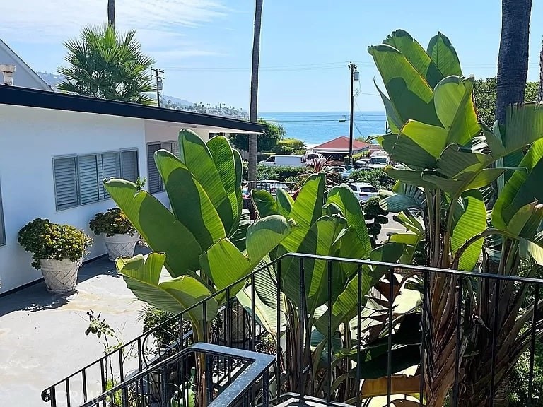 MLS #SR25270141 image #1