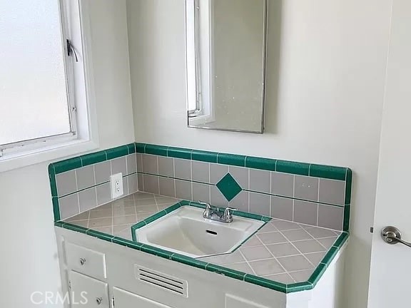 MLS #SR25270141 image #9