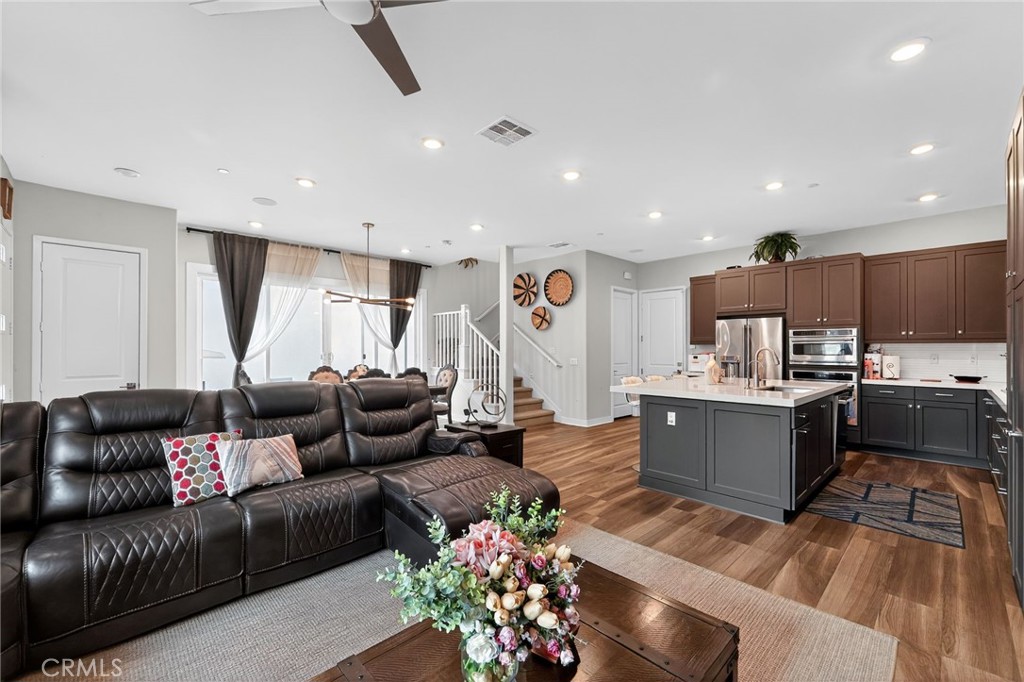 MLS #SR25270163 image #4