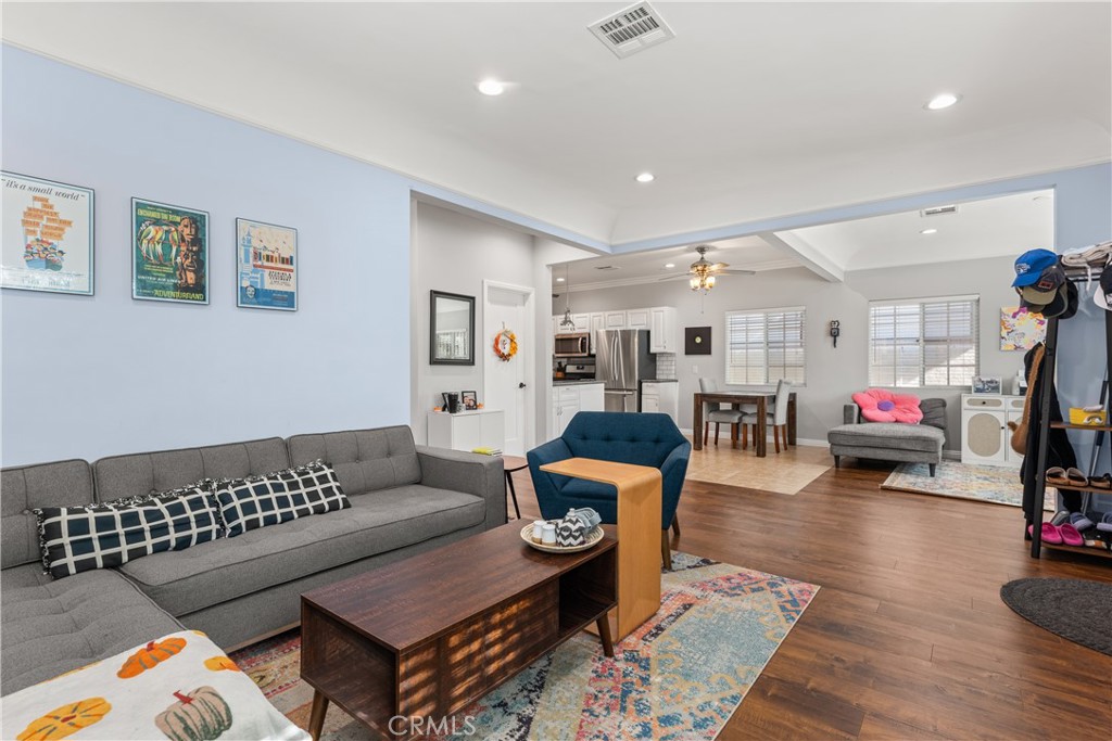 MLS #SR25270205 image #3