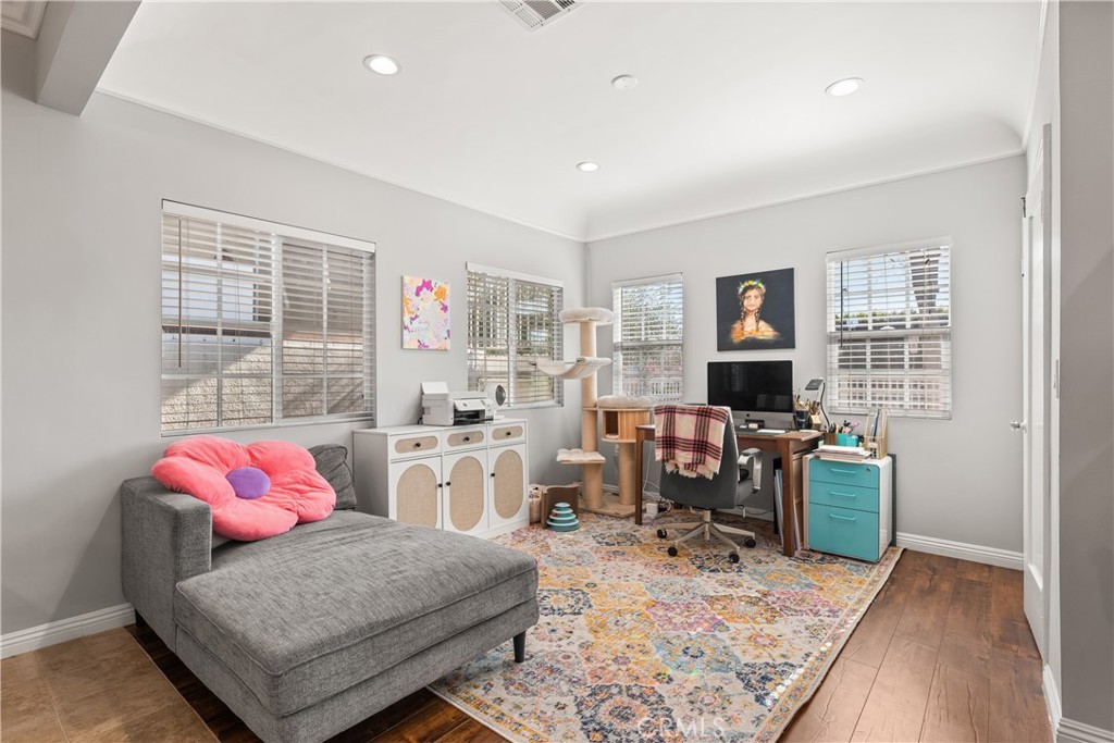 MLS #SR25270205 image #7