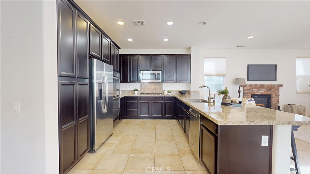 MLS #SR25270221 image #9