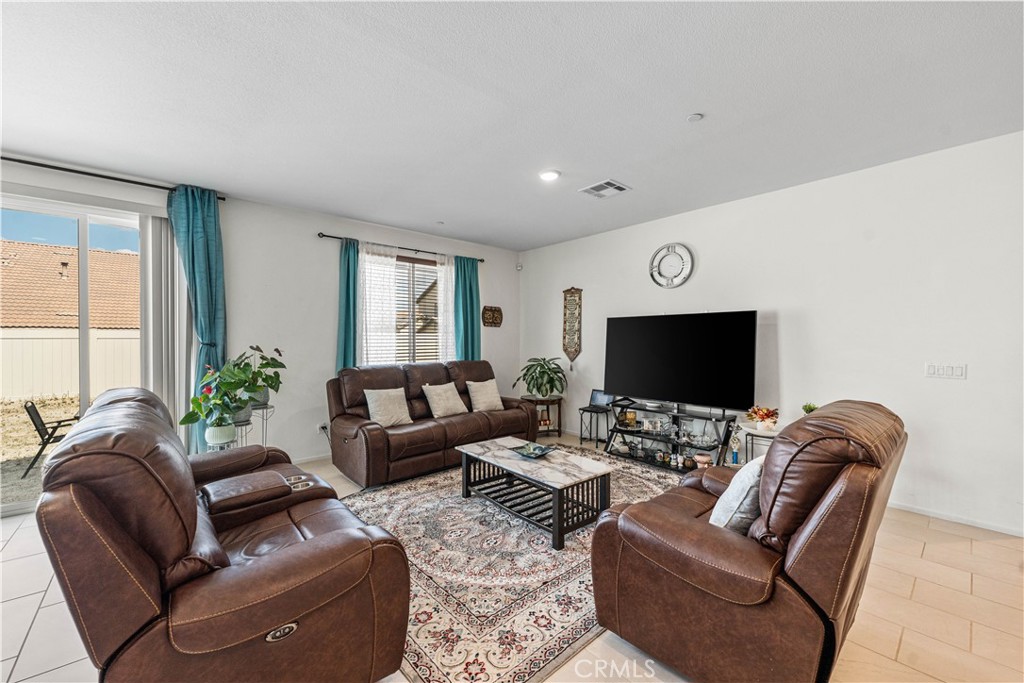 MLS #SR25270251 image #8