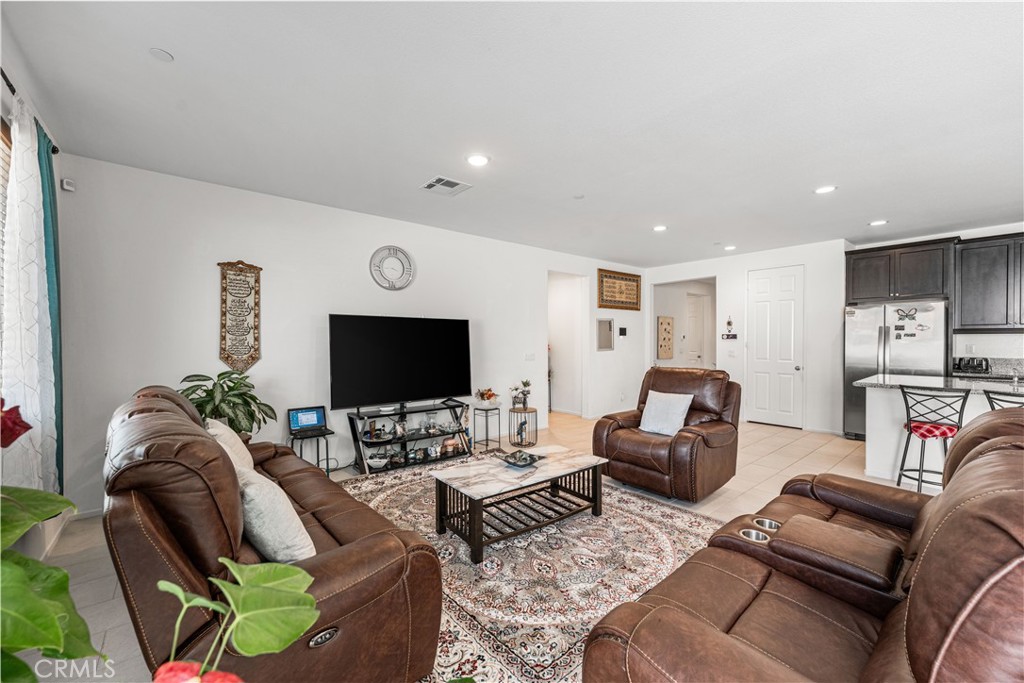 MLS #SR25270251 image #9