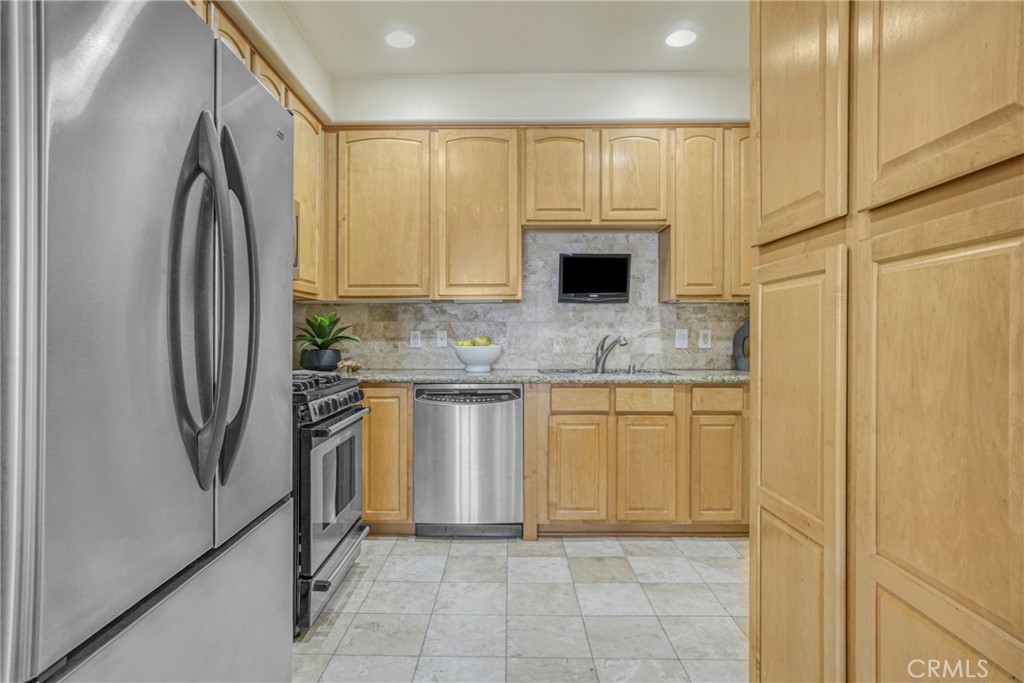 MLS #SR25270284 image #15