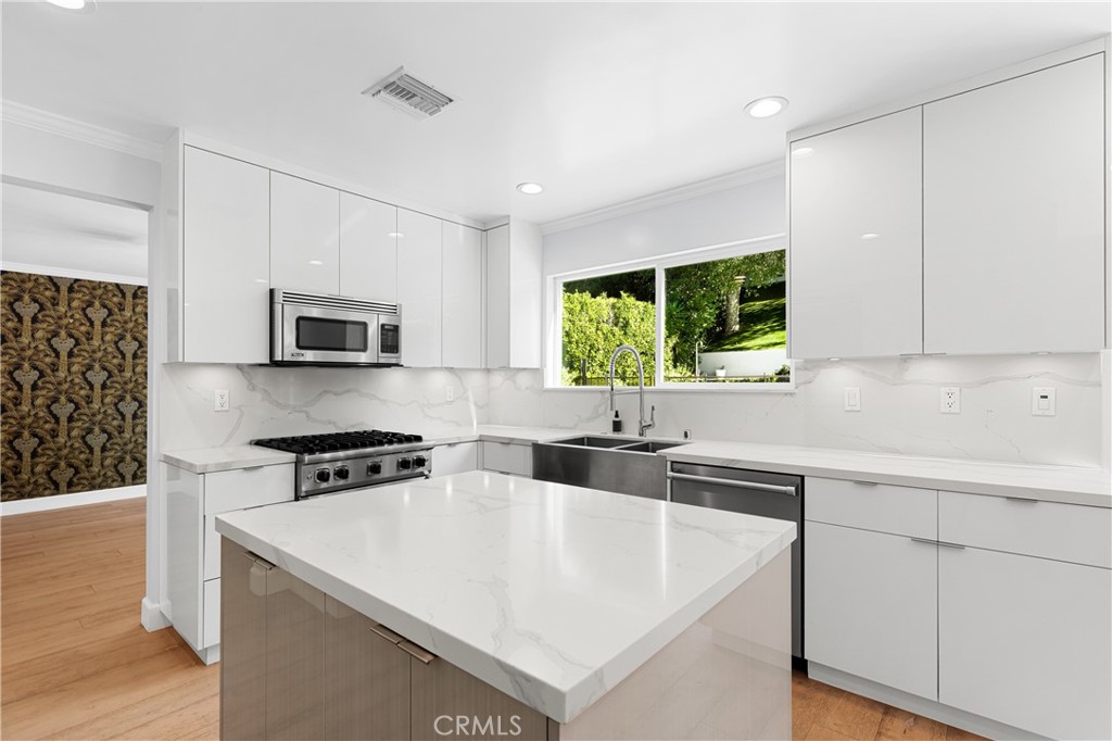 MLS #SR25270302 image #14