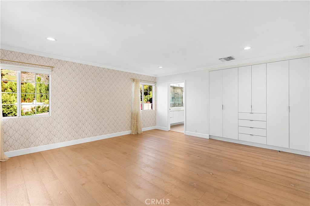 MLS #SR25270302 image #32