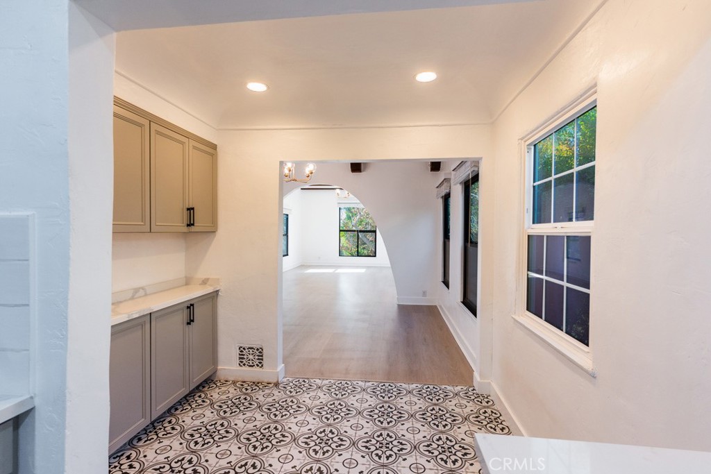 MLS #SR25270326 image #12