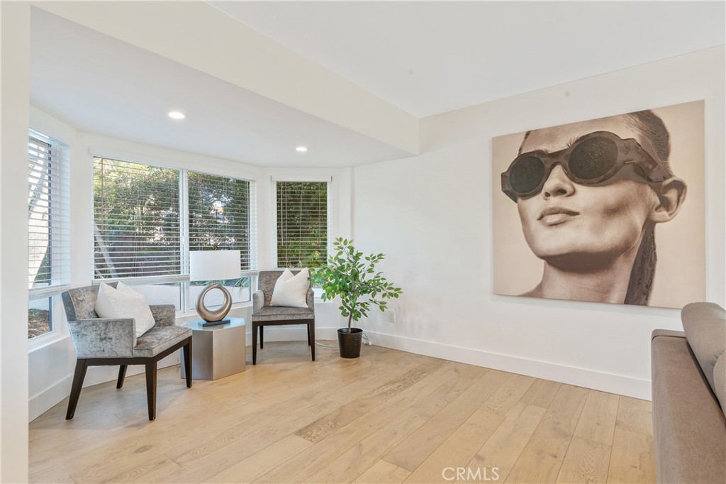 MLS #SR25270374 image #8