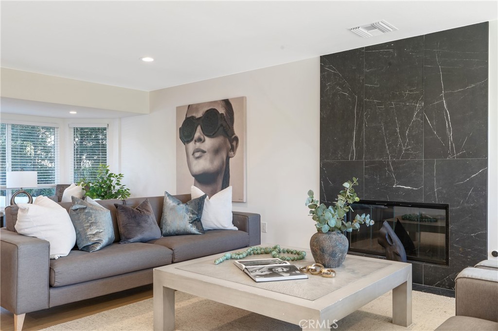 MLS #SR25270374 image #9