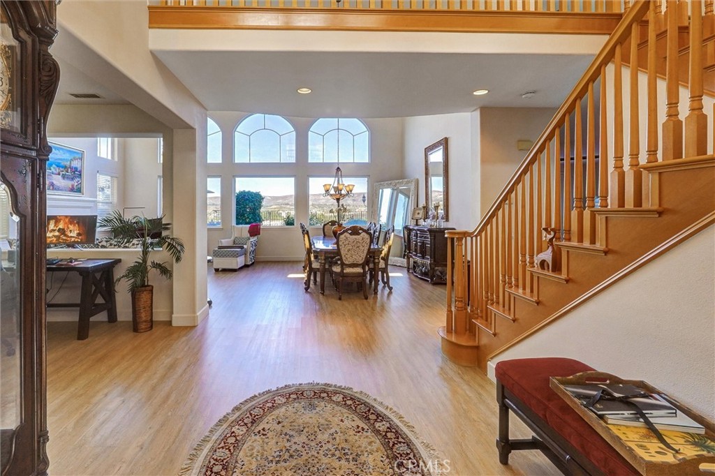 MLS #SR25270378 image #3