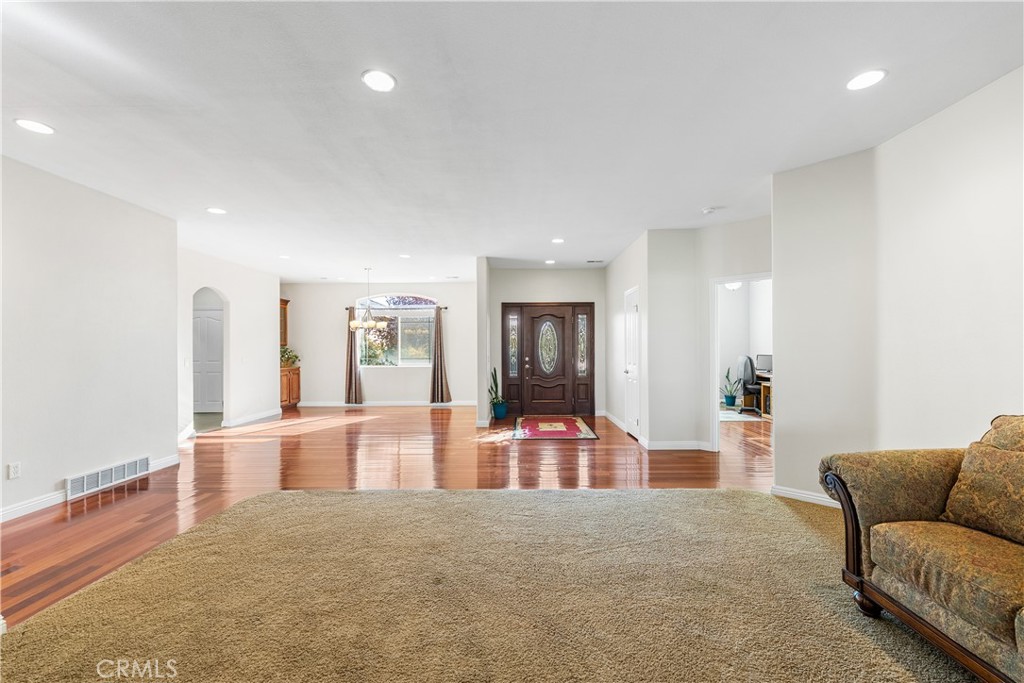 MLS #SR25270388 image #16