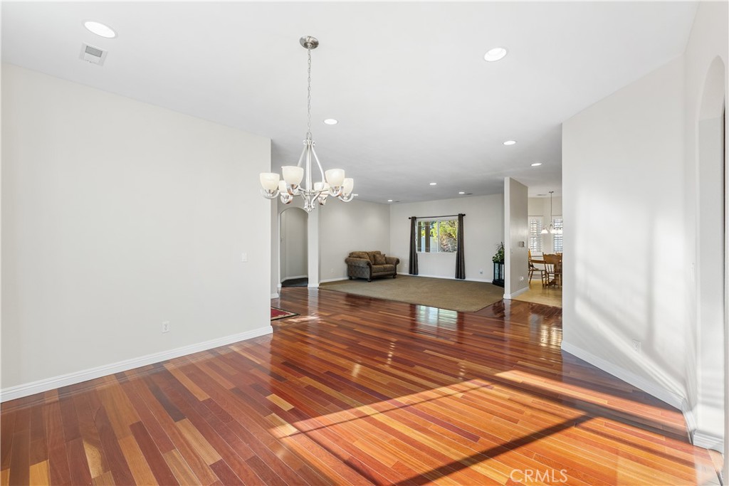 MLS #SR25270388 image #21