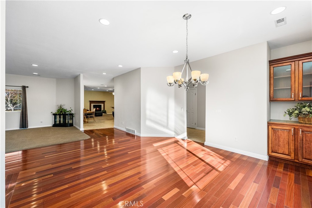 MLS #SR25270388 image #22