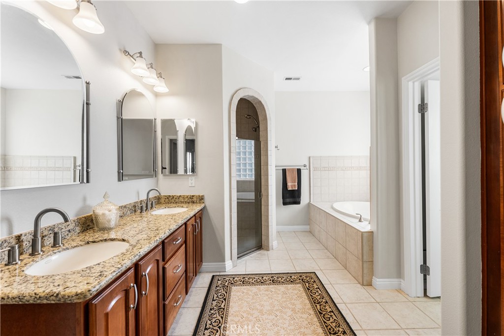 MLS #SR25270388 image #53