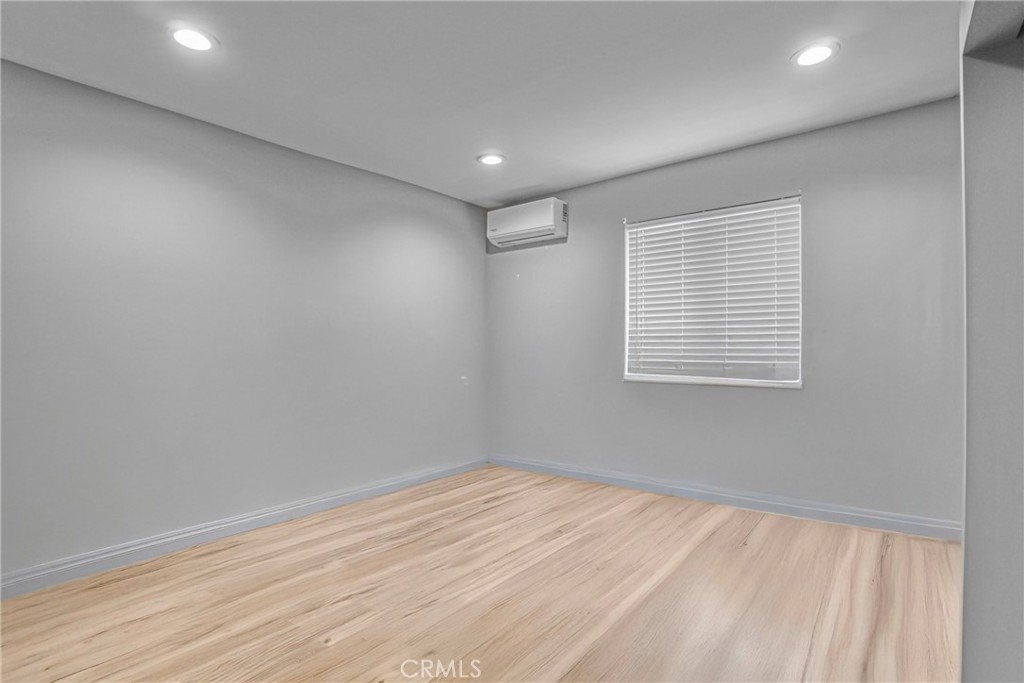 MLS #SR25270453 image #17