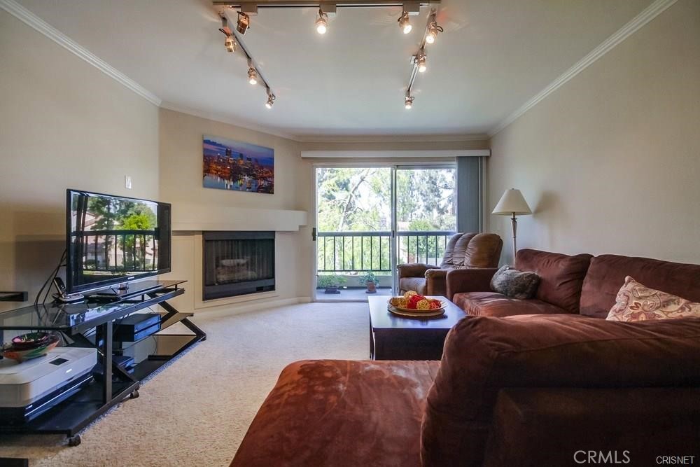 MLS #SR25270493 image #2