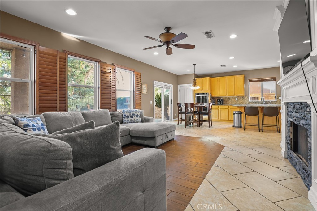 MLS #SR25270500 image #12