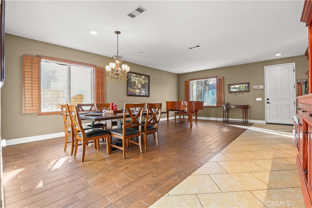 MLS #SR25270500 image #5