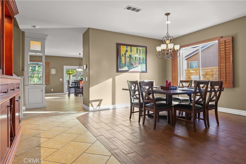 MLS #SR25270500 image #6