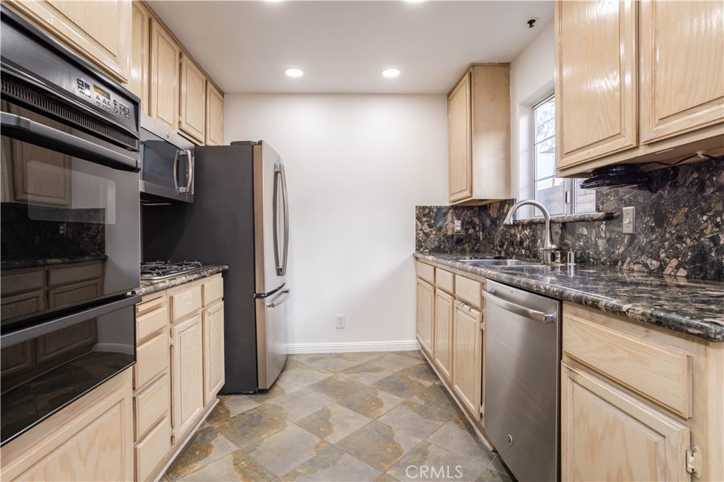 MLS #SR25270535 image #8