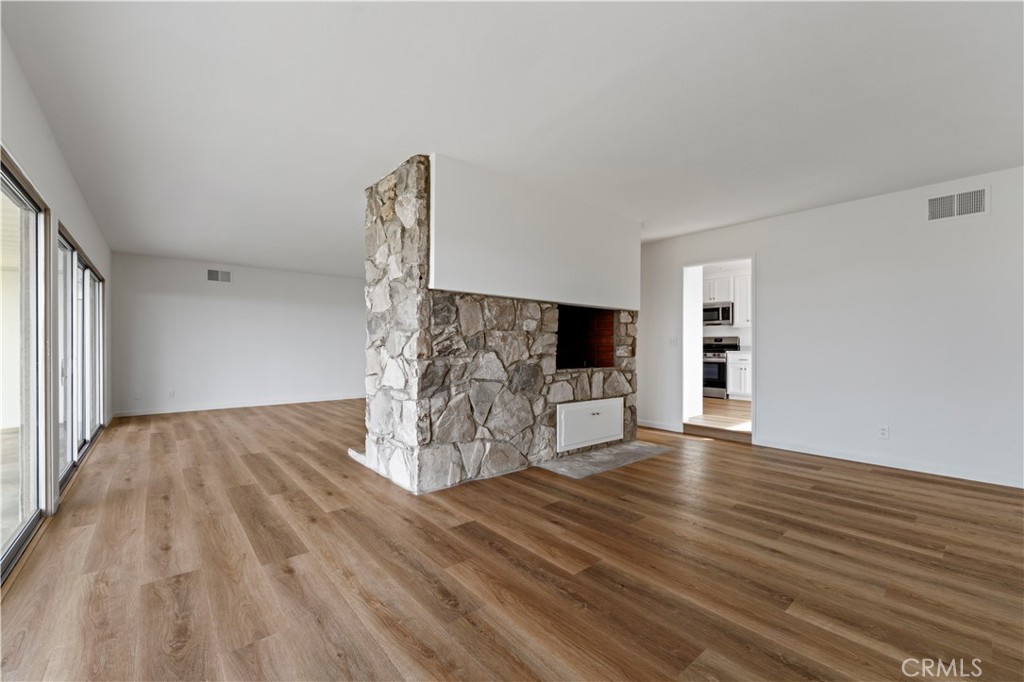 MLS #SR25270551 image #3