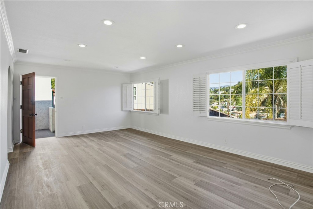 MLS #SR25270573 image #16