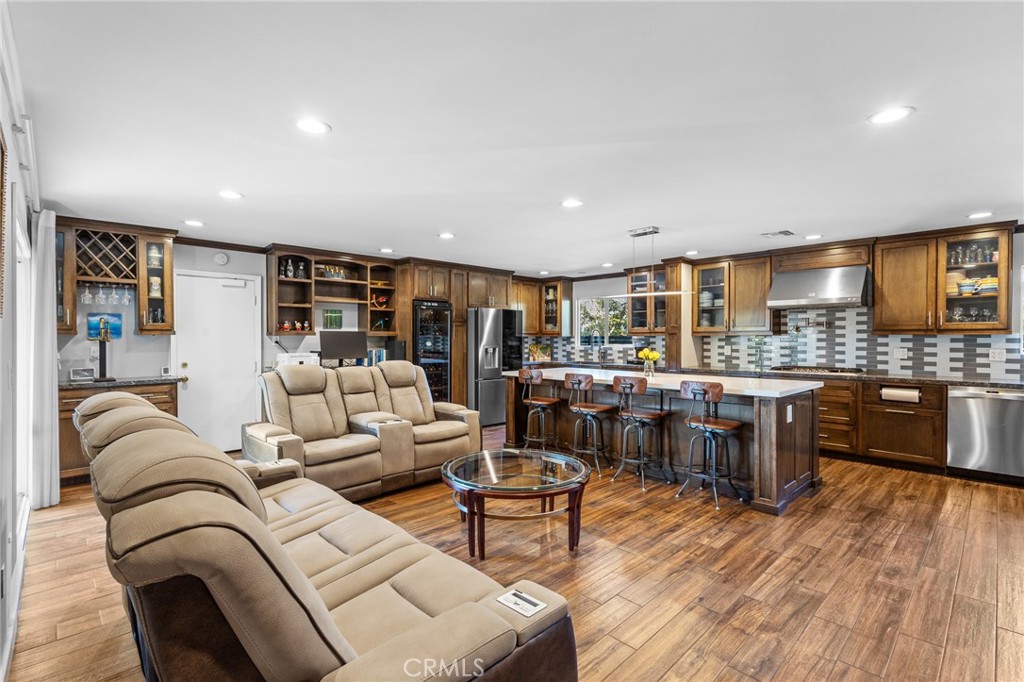 MLS #SR25270620 image #6