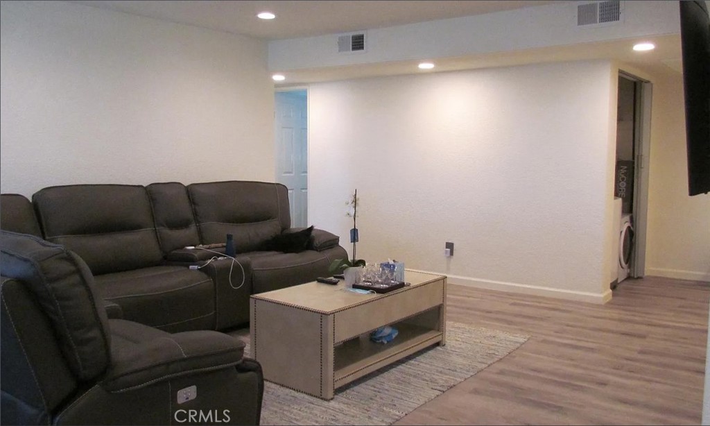 MLS #SR25270624 image #4