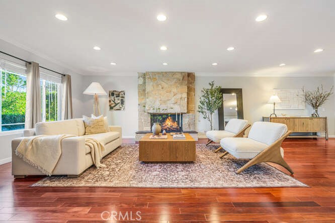 MLS #SR25270718 image #3