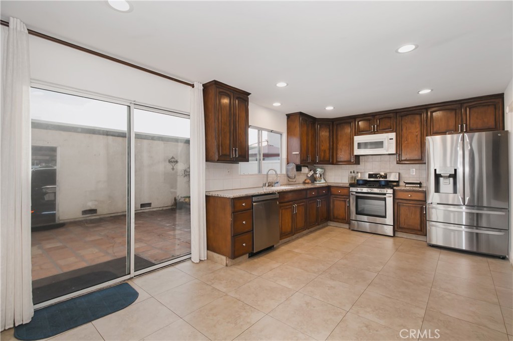 MLS #SR25270757 image #6