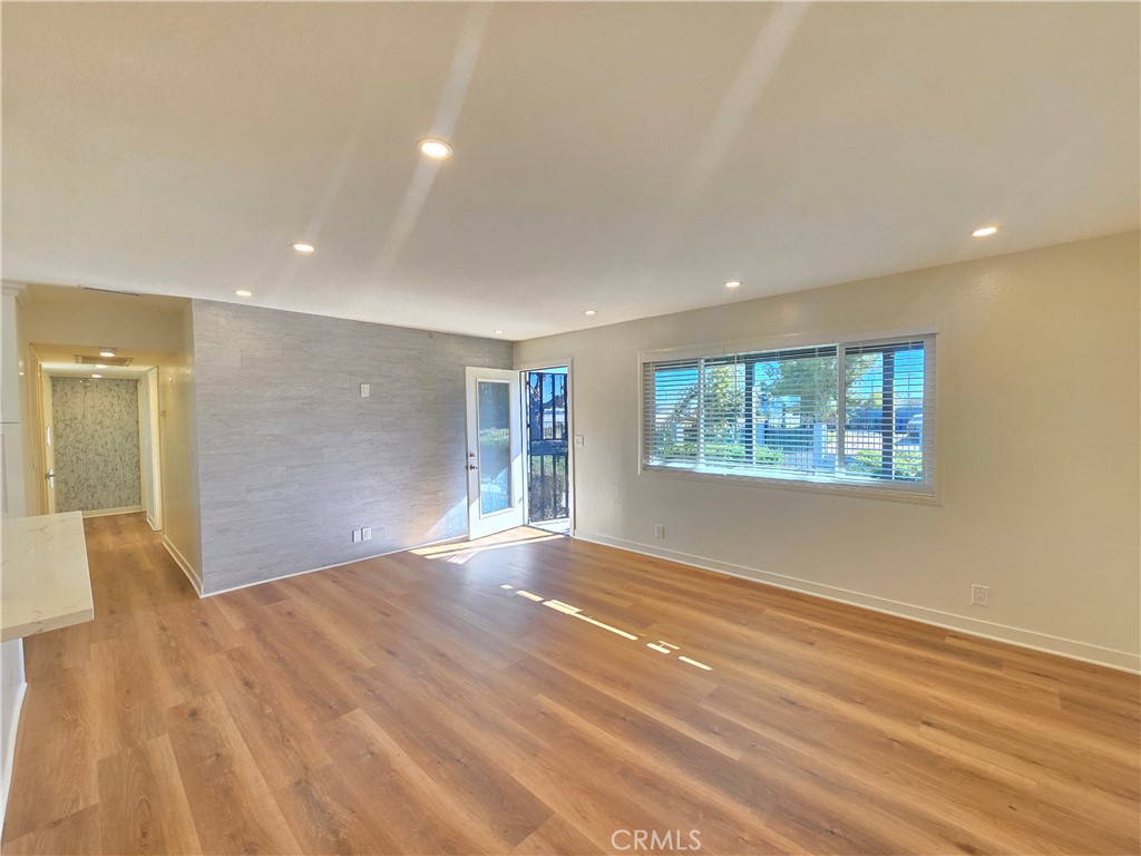 MLS #SR25270836 image #9