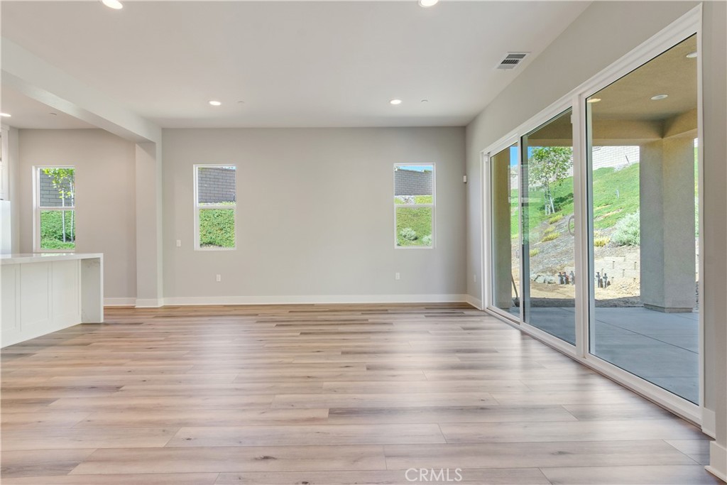 MLS #SR25270955 image #11