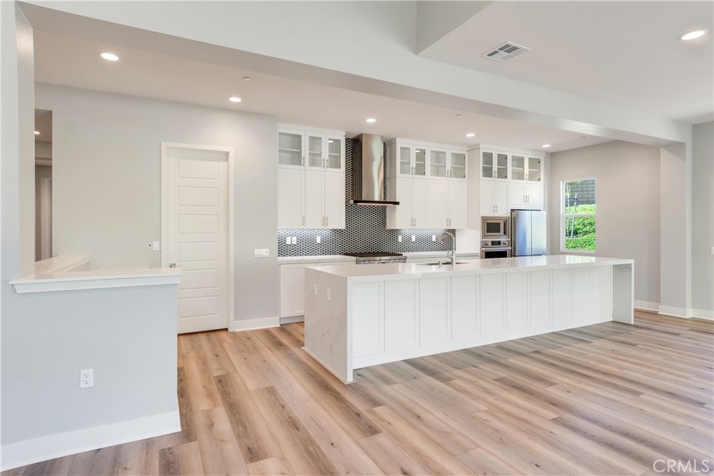 MLS #SR25270955 image #5