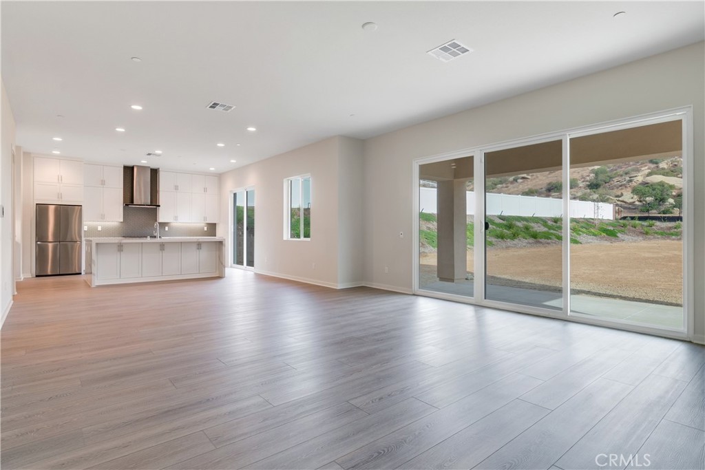 MLS #SR25270963 image #7