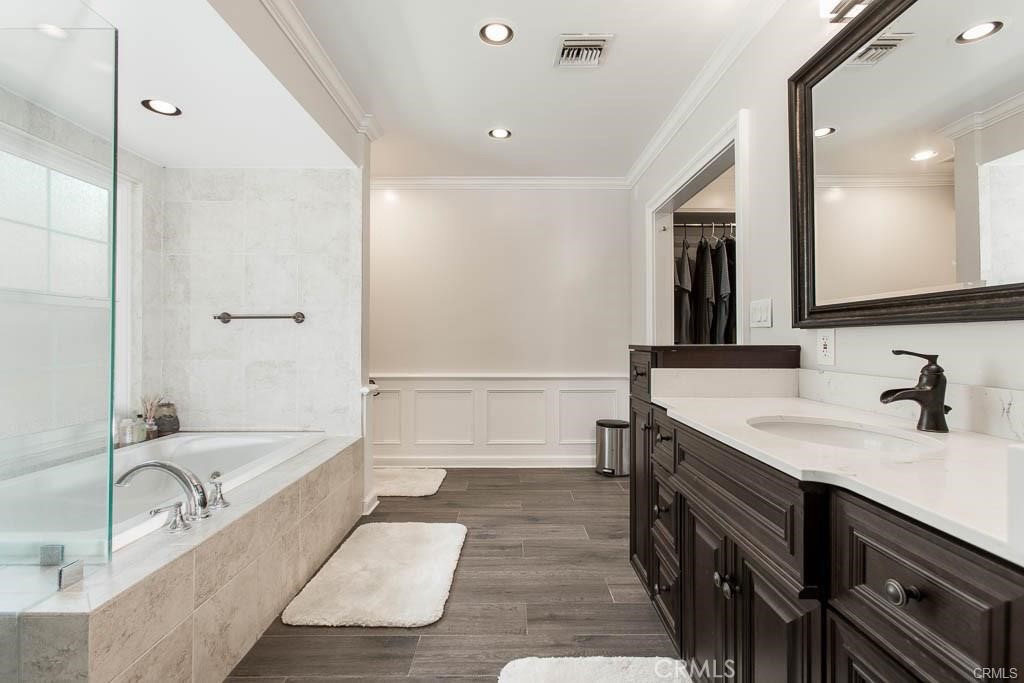 MLS #SR25271067 image #3