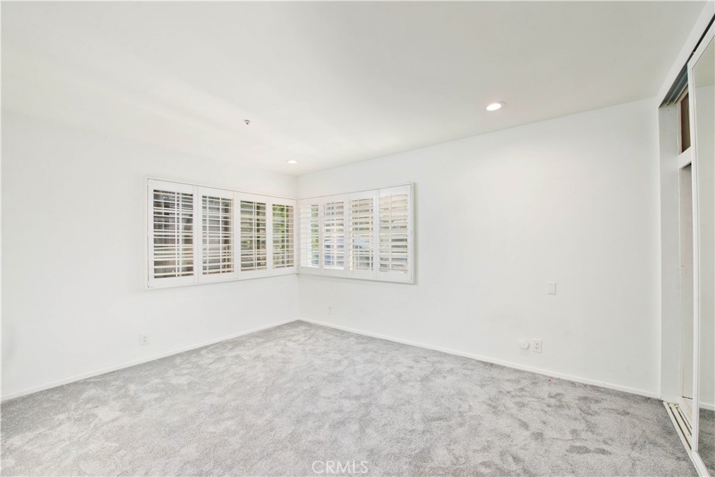 MLS #SR25271075 image #12