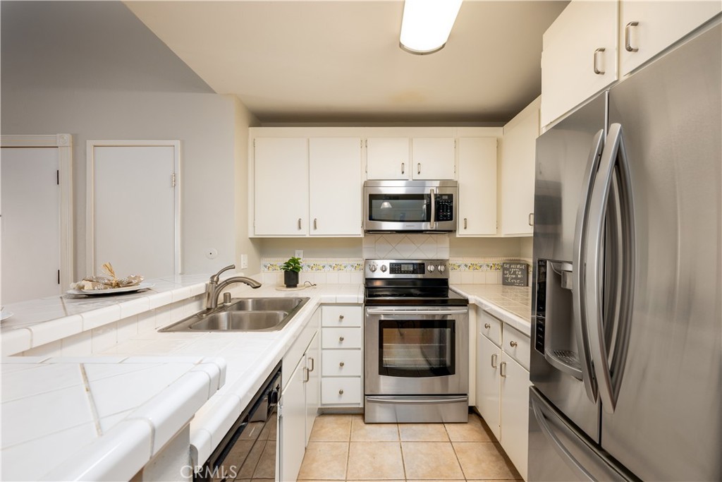 MLS #SR25271085 image #8