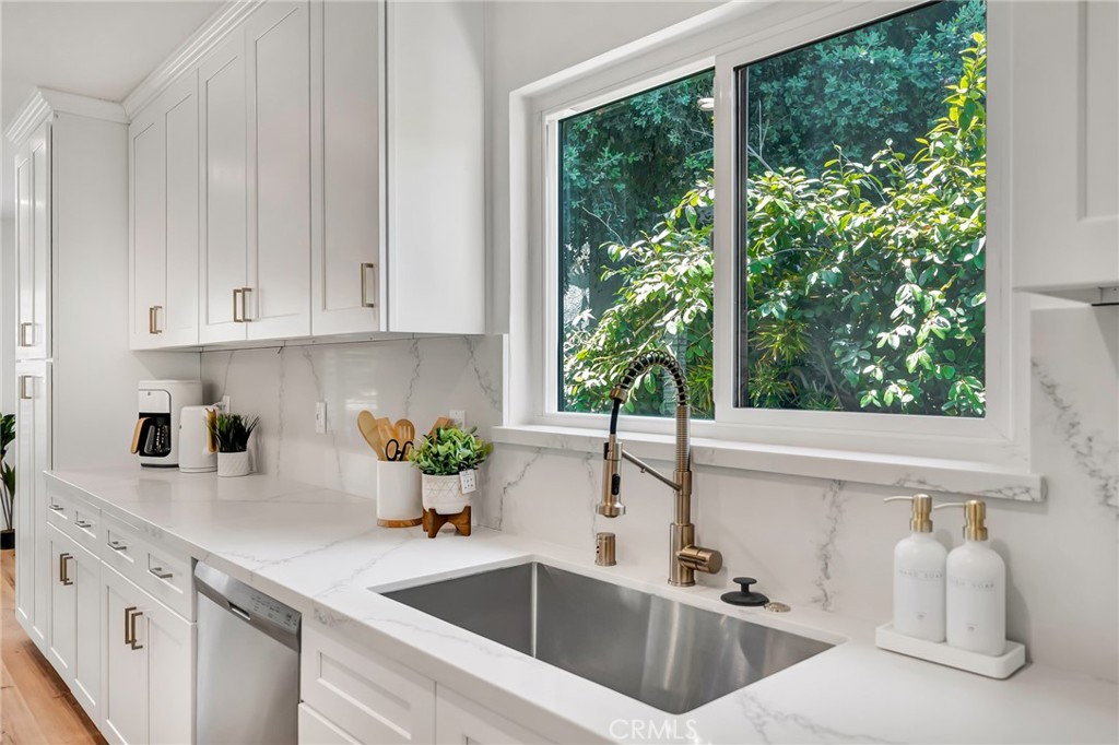 MLS #SR25271146 image #12