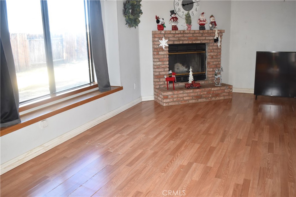 MLS #SR25271330 image #2