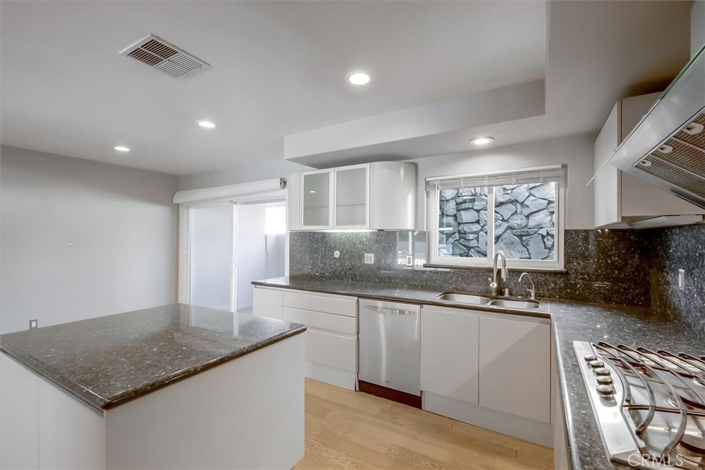 MLS #SR25271364 image #15