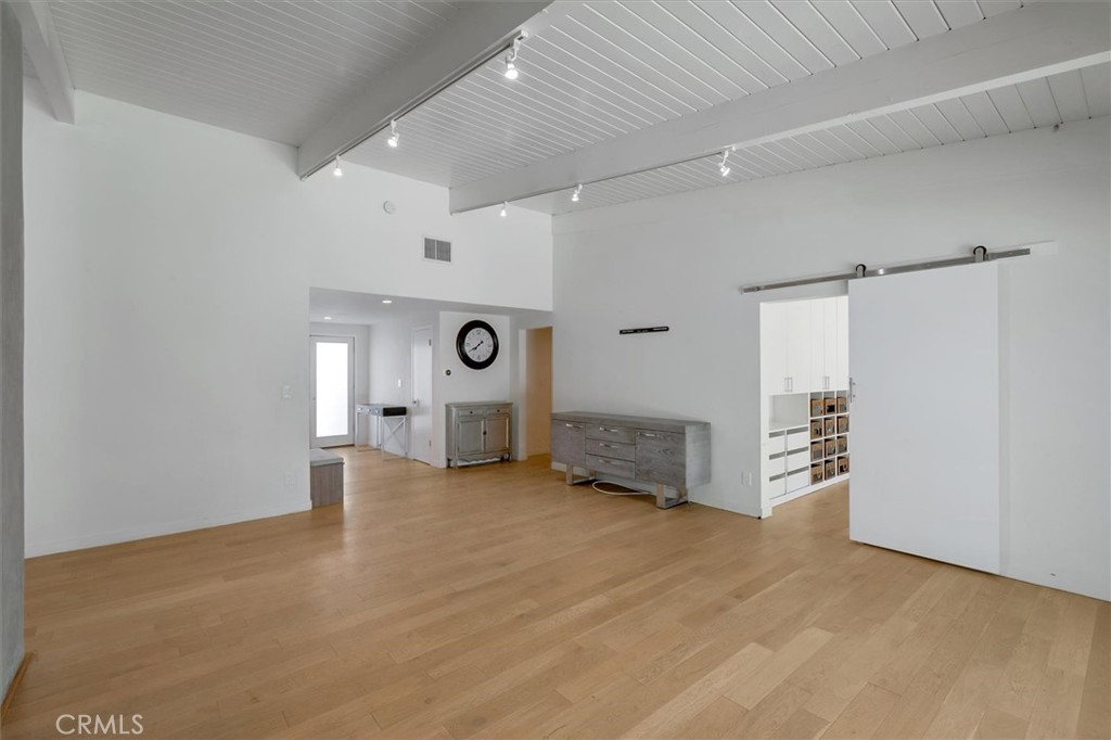 MLS #SR25271364 image #9