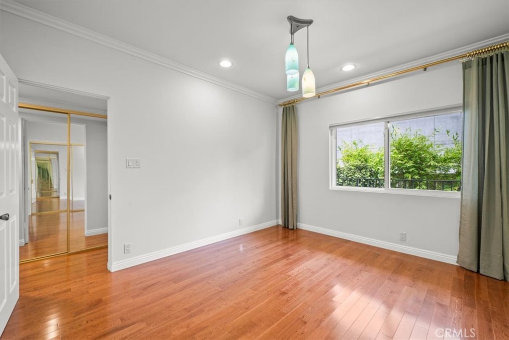 MLS #SR25271371 image #24